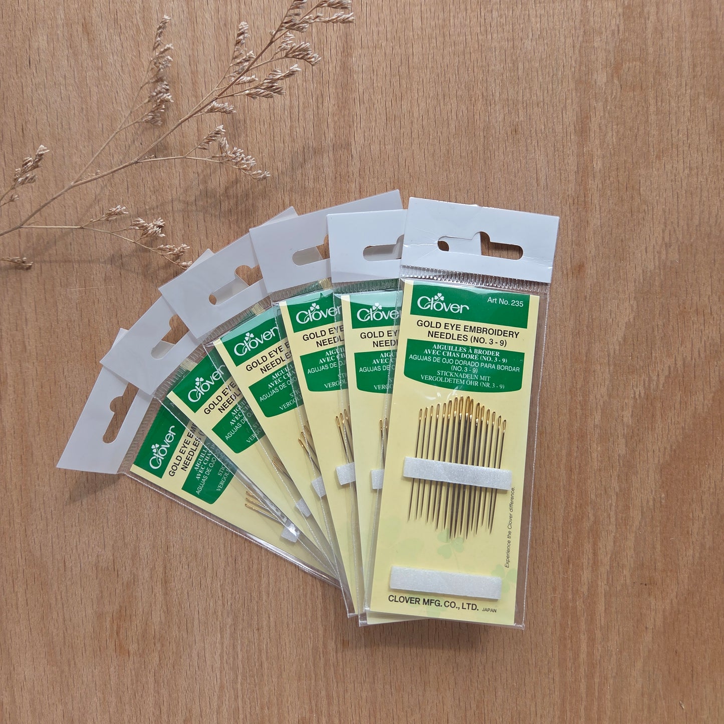 Clover 235 Gold Eye Embroidery Needles No. 3-9
