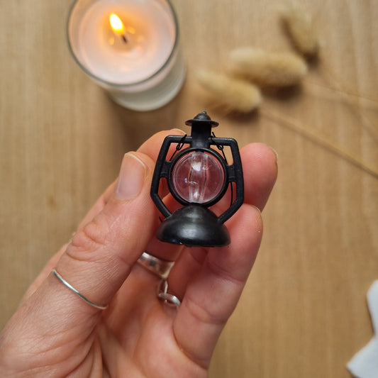 Miniature lantern