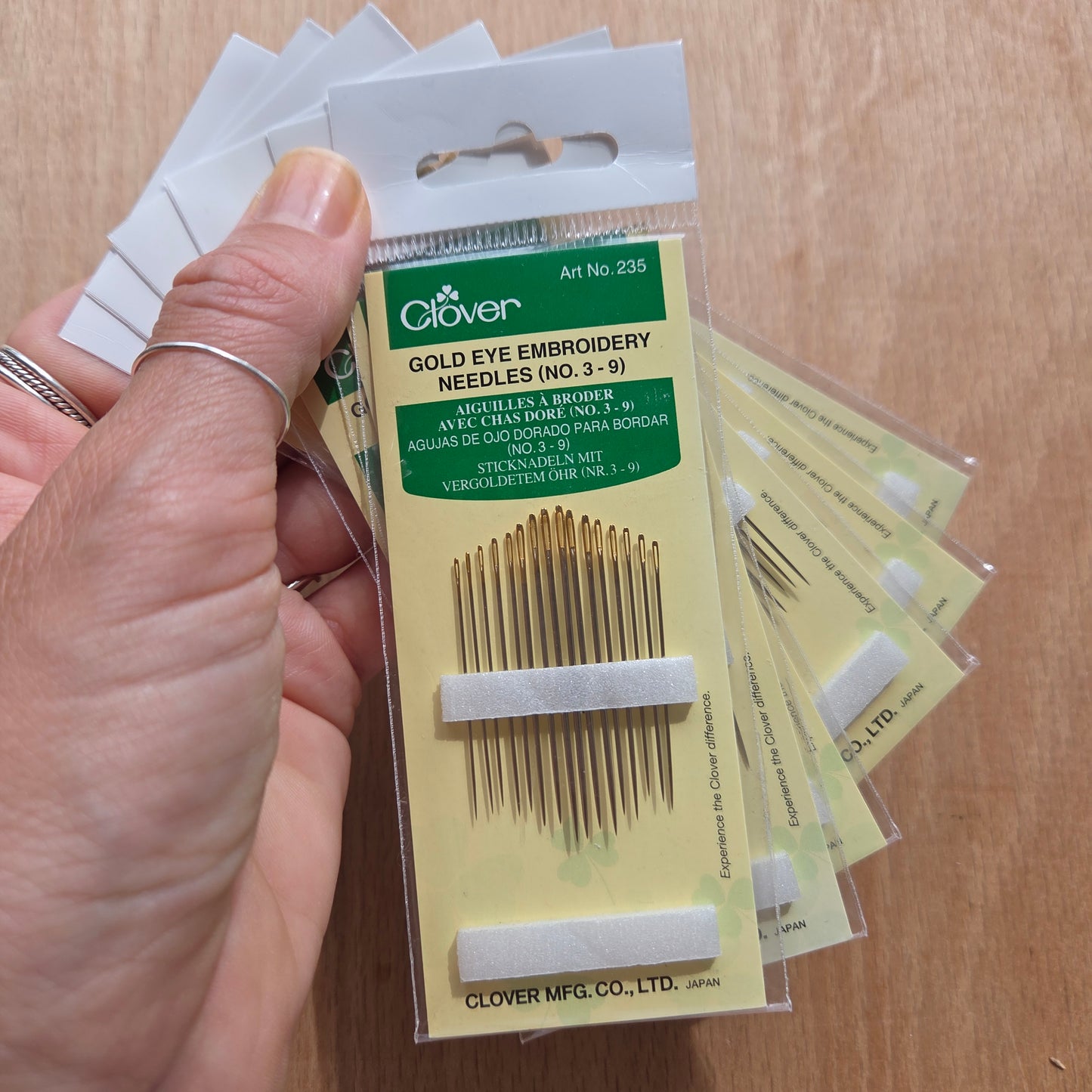 Clover 235 Gold Eye Embroidery Needles No. 3-9