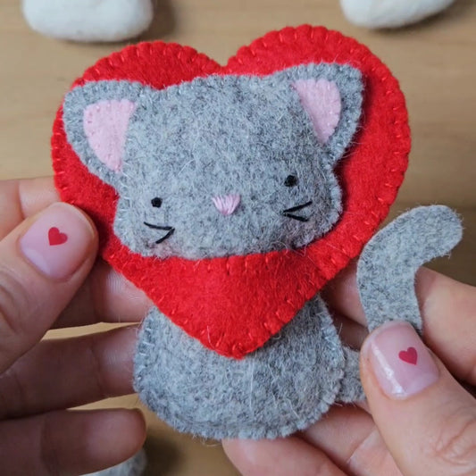 LOVE-ly Cat PDF patterns. Limited time Valentine's Day gift