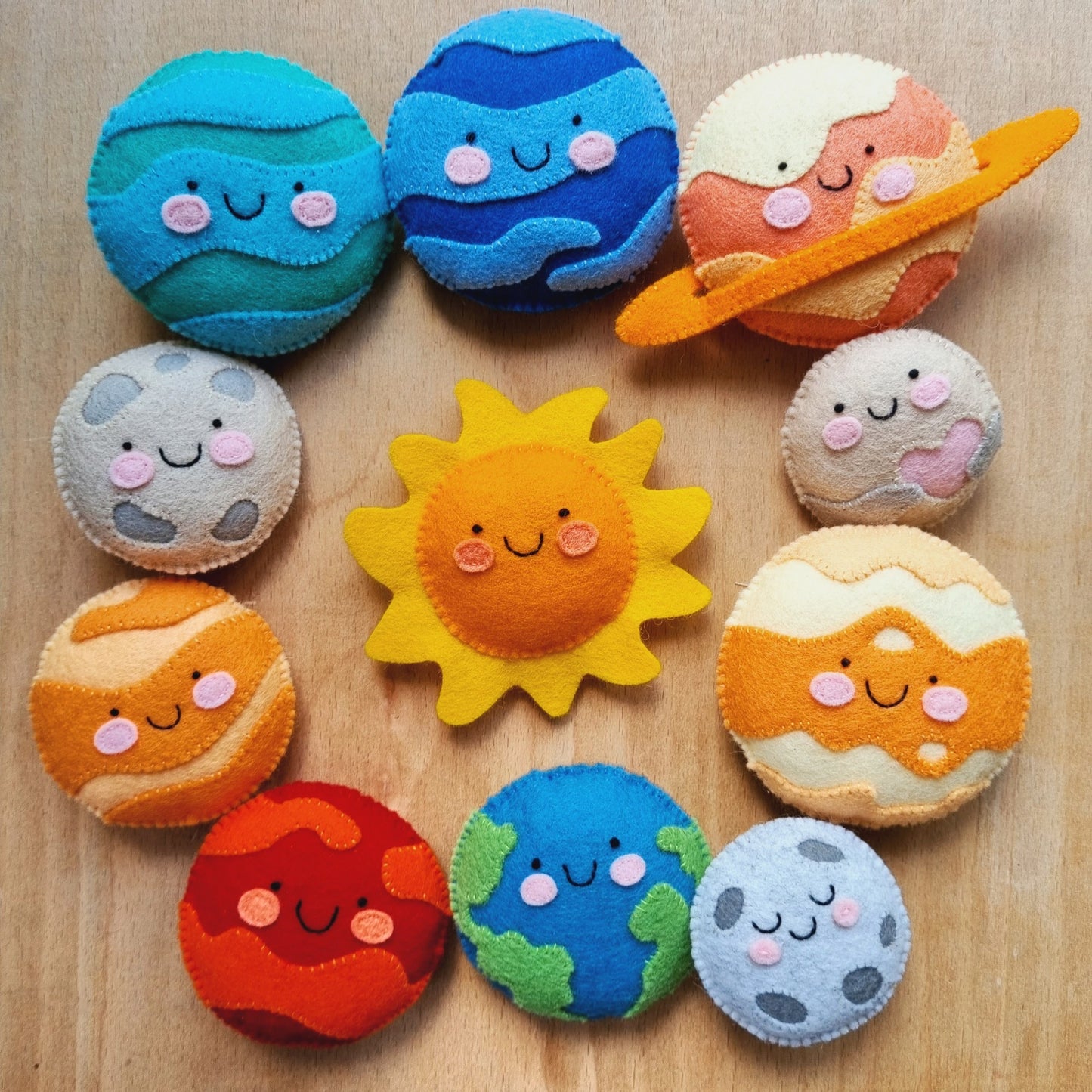 SOLAR SYSTEM Illustrated Tutorial and PDF Pattern + Commercial License